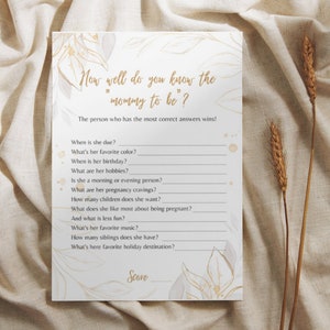 Wie kent mama het beste, babyshowerspel, hoe goed ken je haar, gouden bloemen, bewerkbare afdrukbare sjabloon, quizkaart voor nieuwe ouders, B2