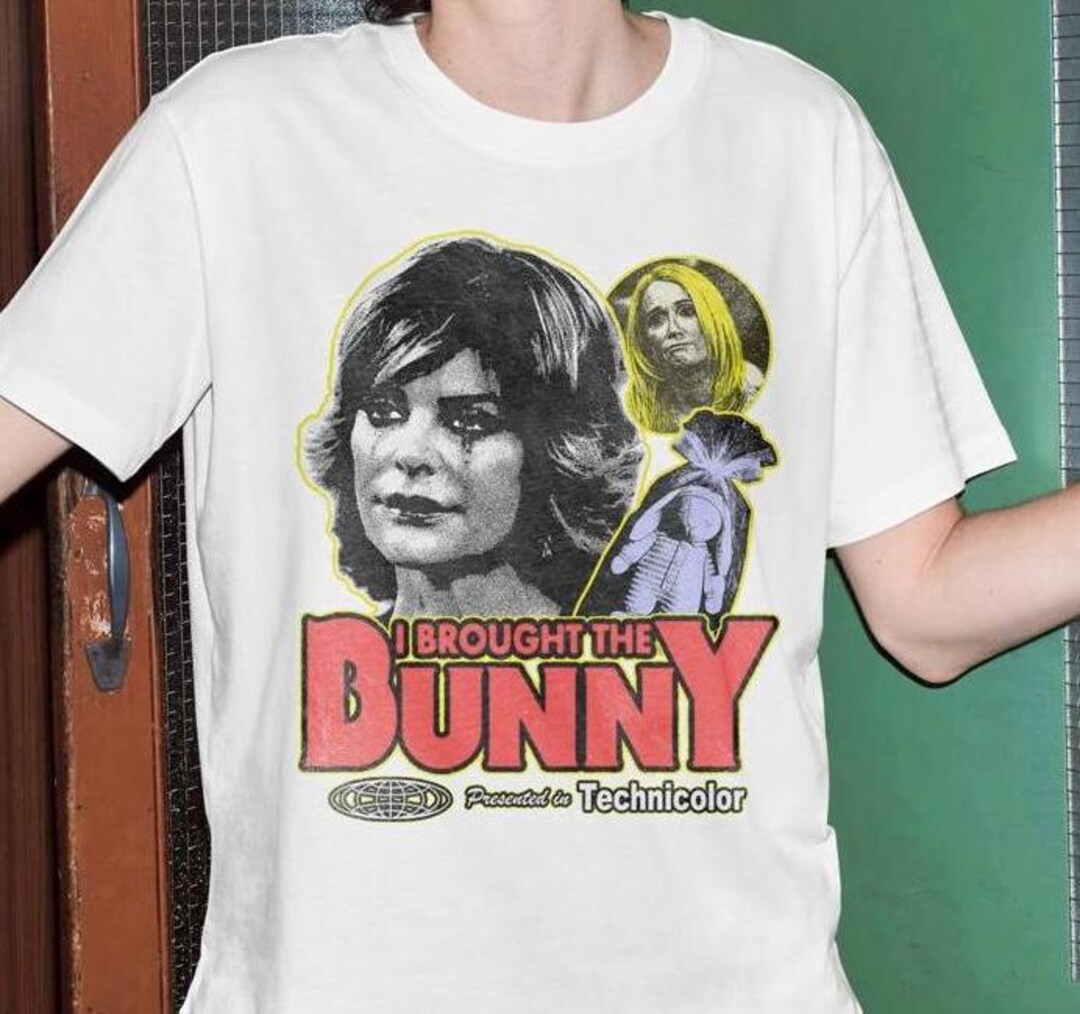 Lisa Rinna Rabbit RHOBH Lisa Rinna 'bunny' T-shirt - Real Housewives Bravo Meme Tee - Etsy