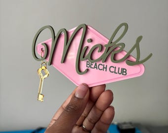 Llavero de motel retro con dije de pastel de llave colgante | Dije de pastel de club de playa rosa y verde