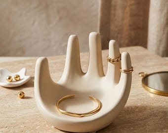 Minimalist Hand Sculpture Jewelry Holder - 3D Printable STL File
