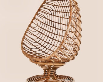Italienischer Eierstuhl / Egg Chair aus Rattan, 1960er Jahre