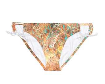 Mossy Oak Elements Coastal Coral Camo-bikinibroekje met strikband aan de zijkant