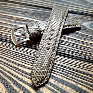 Olivgrünes Eidechsenlederarmband : benutzerdefinierte Maßband