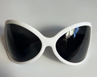 Seltene Neue Acne Style Bug Warp Sonnenbrille Weiß