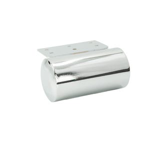 Può includere: Un piedino per mobili cromato, di forma cilindrica, con una piastra di montaggio rettangolare. Il piedino ha una superficie lucida e riflettente. Questo componente è progettato per varie applicazioni di mobili.