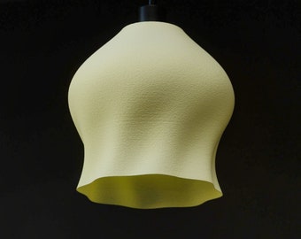 Kompoŝtebla Fantomo – Vanilla Yellow hanging pendant lamp | ECO Lampshade made of potato starch | fully compostable, truly ecological