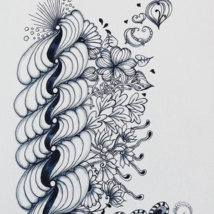 Illustration d'Escalade de fleurs, dessinée à la main en noir et blanc.