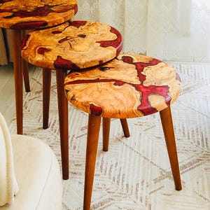 Beistelltisch, Beistelltisch, Couchtisch, Handgemachter Couchtisch, Couchtisch aus Holz, Epoxy Couchtisch, Live Edge Tisch, Olive Couchtisch
