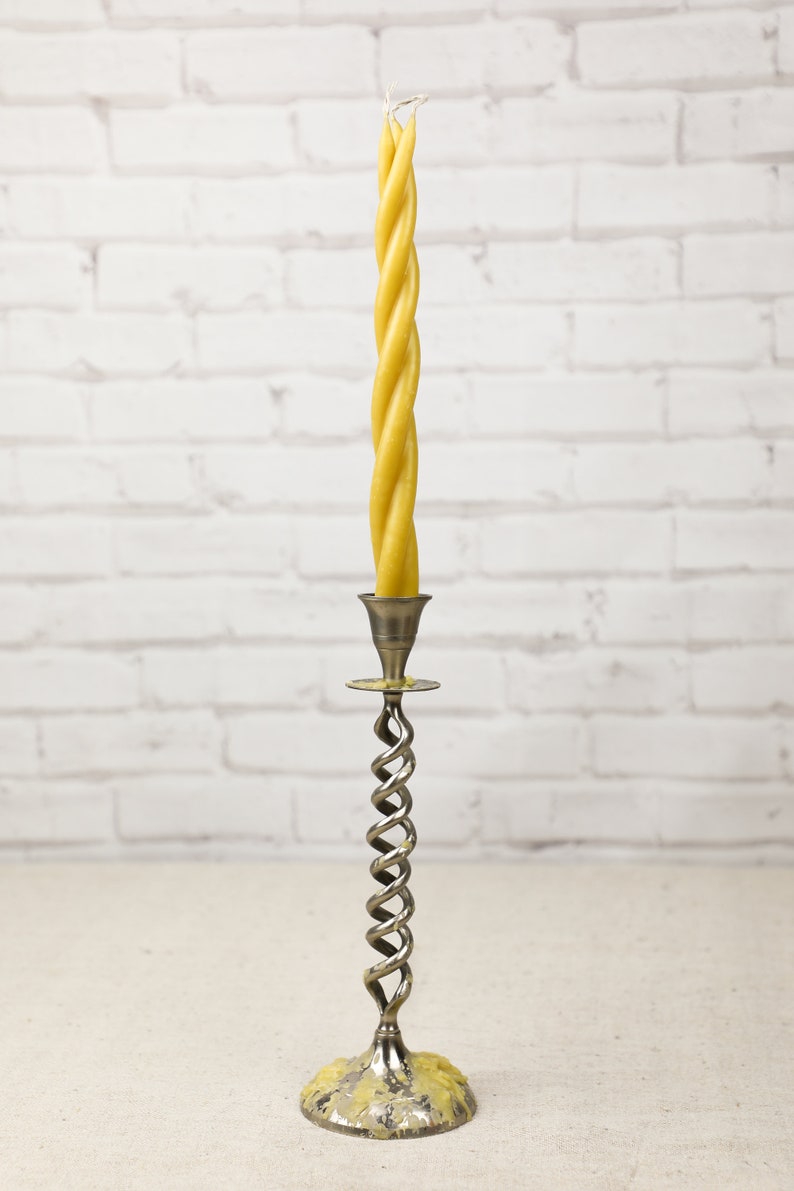 UGNEatelier LUMINA Beeswax Swirl Candle - Thumbnail 3