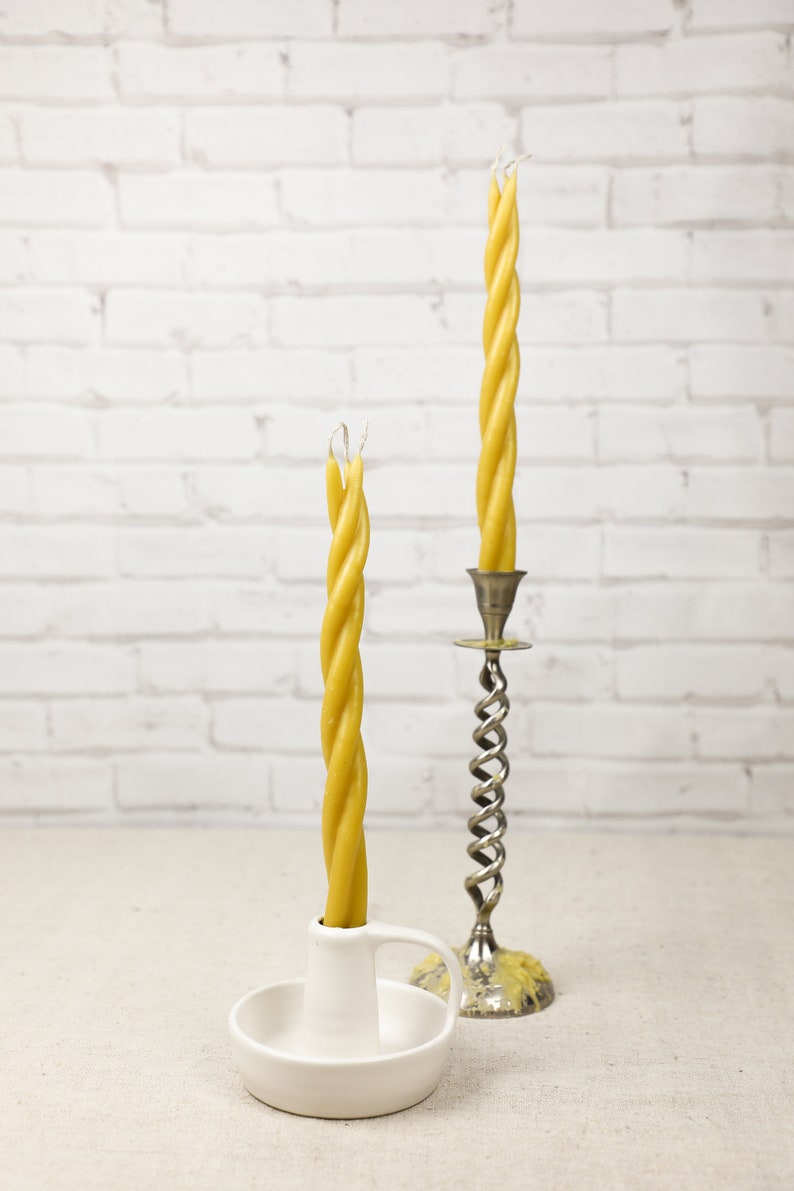 UGNEatelier LUMINA Beeswax Swirl Candle - Thumbnail 2