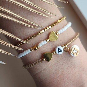 Conjunto de pulseras, anillo de pulsera elástica con nombre, pulsera con cuentas personalizada de corazón de oro, conjunto de pulseras de mamá para nuevas mamás, regalo personalizado para ella