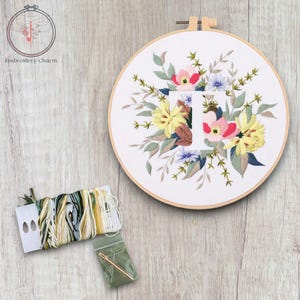 Kit de bordado con letra T floral moderno, punto de cruz vintage para principiantes, kit de bastidor de arte fácil, kit de manualidades para principiantes de bricolaje para adultos