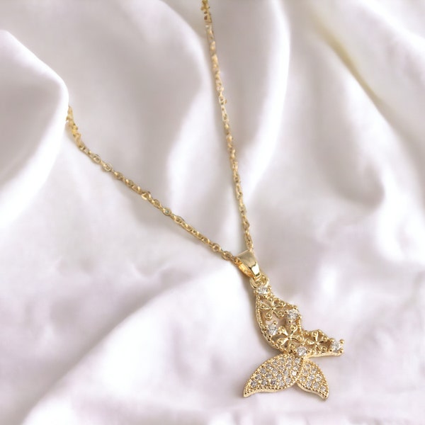 Zircon Stone Butterfly Pendant Necklace - Elegant Women's Jewelry