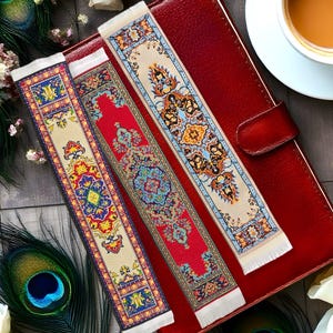 Turkish Woven Carpet Bookmark: Handmade Thread Bookmark