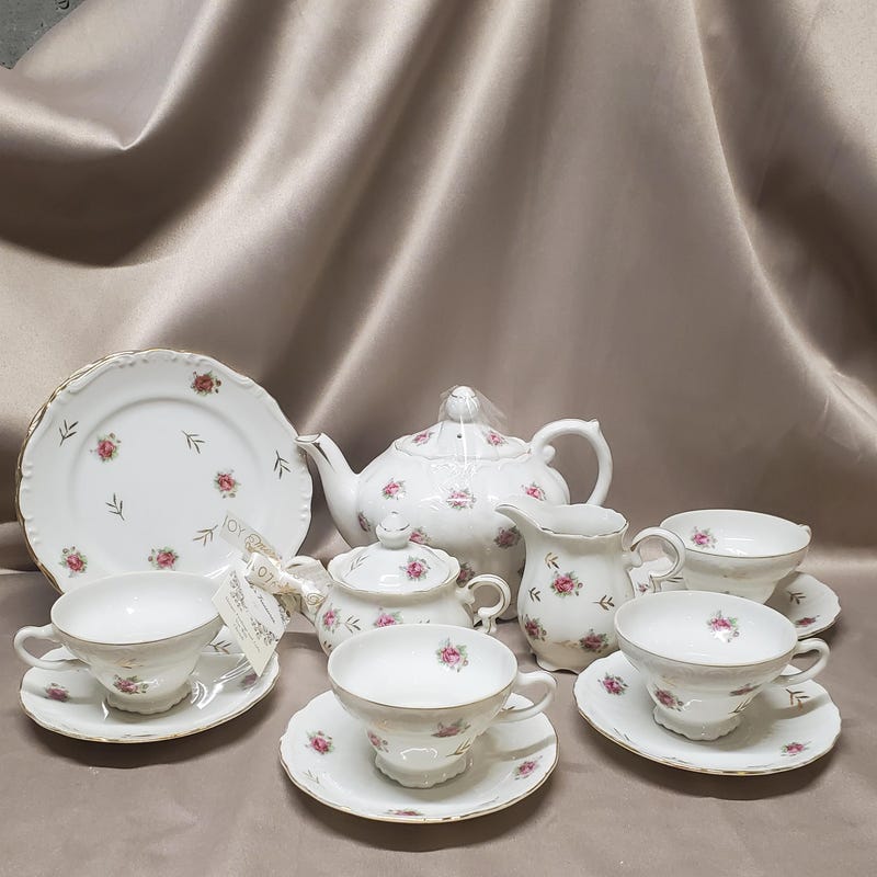 My Porcelain Tea Set w/Carry Case