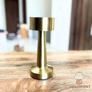 Lampe de table dorée sans fil, lampe de bureau de salon moderne, lampe de bar de table de chevet pour dîner en couple, veilleuse pour décoration de chambre