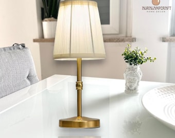 Cordless Golden Table Lamp, Modern Living Room Desk Lamp, Nightstand Bar Light For Couple Dinner, Room Decor Night Light