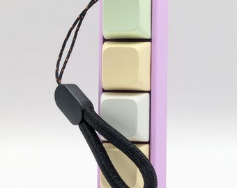 Fidget Klicker mit echten Tasten | Anti-Stress-Zappelspielzeug für Erwachsene & Kinder | Geräuschlos oder Klick-Klick! + Calm Card