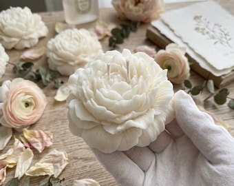 Personalized Peony Candle  Wedding Favors ,Custom  Scented Soy Candles