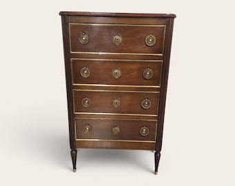 Super French Small Chest Drawers