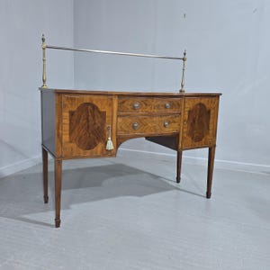 Superb Georgian Mahogany Sideboard
