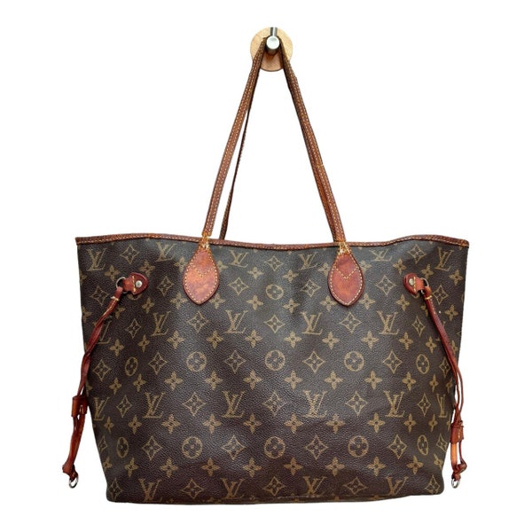 LV Neverfull MM Shoulder Bag