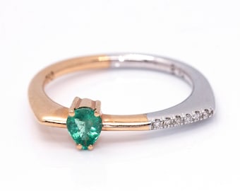 Bicolor gold ring  emerald set, 18kt gold white gold yellow gold emerald ring