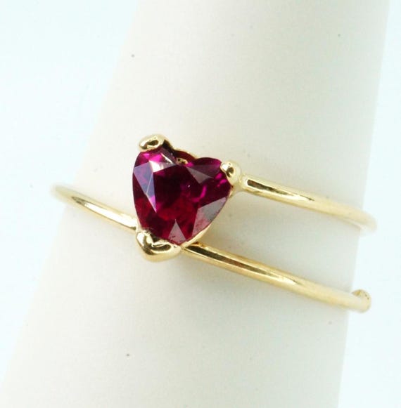 Adjustable 14kt Gold Ring, Ruby (synthetic), Hear… - image 1