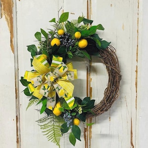 Lemon Blueberry Wreath for Front Door, Yellow Lemon Wreath, Spring and Summer Wreath, Everyday Citrus Wreath, Rustic Year-Round Wreath