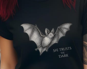 Vintage Style Bat Graphic Tee | Cottagecore Spirit Animal Witchy Shirt