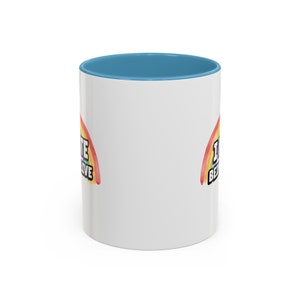Taza divertida de humor negro de 325 ml: Odio estar vivo. Tazas sarcásticas con arcoíris y vibras depresivas. imagen 6