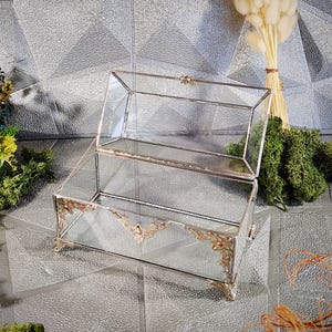 Rectangular glass trinket box, Aesthetic clear glass box with lid, Fantasy decor for girls room, Handmade glass jewelry display, Mom gift