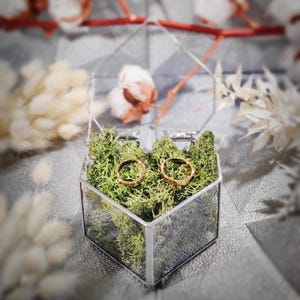 Geometric wedding box for rings, Engagement ring box with custom text, Jewelry glass box, Heart shape box for two rings, Ring bearer box