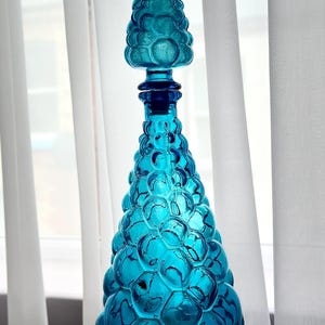 Mid-Century Empoli Blue Bubble Glass Decanter – Iconic 1960s Italian Art Glass (40 cm Tall)