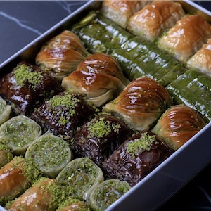 Premium Turkish Mixed Baklava – Pistachio & Walnut, Chocolate Delight Baklava , Freshly Made and Expertly Packed