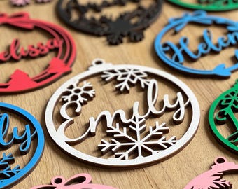 Décorations de Noël personnalisées en bois, boule de Noël personnalisée découpée au laser, décoration en bois, étiquettes cadeaux personnelles 2025