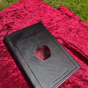 Twilight Special Edition Rebind - Sprayed Edges