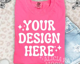 Komfortfarben Neon Pink 1717 Erwachsenen T-Shirt Mockup | Gefaltet MockUp | Shirt für Erwachsene Mock-Up | Boho | DTF MockUp | Trendiges Mockup