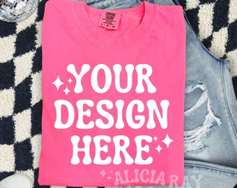 Komfortfarben Neon Pink 1717 Erwachsenen T-Shirt Mockup | Gefaltet MockUp | Shirt für Erwachsene Mock-Up | Boho | DTF MockUp | Trendiges Mockup