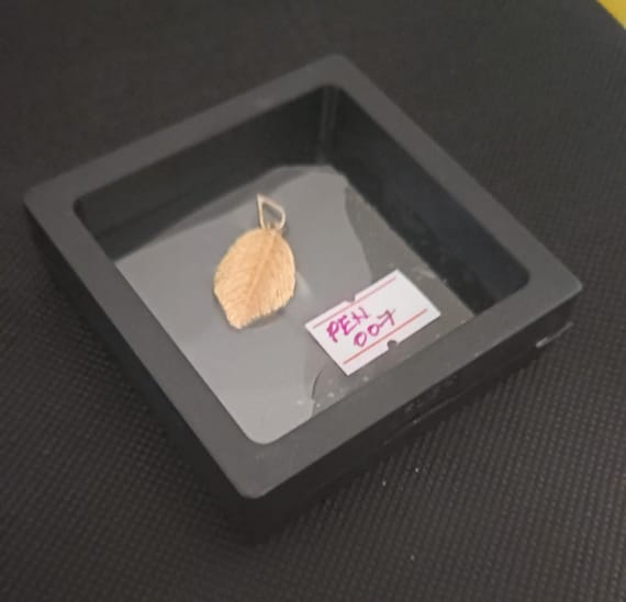 1.5GM GOLD PLATED PENDANT-PEN007