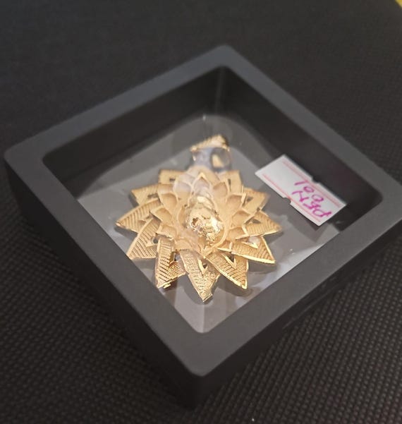 1.5 gm gold plated pendant- PEN001