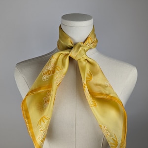 Vintage Schal by Vera Neumann, 100 Prozent Seide, Made is USA, Handsiebdruck, Blumenkarre, Gelb und Orange, 80 x 80 cm