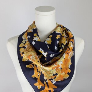 Foulard Vintage En Acétate - Dimensions 75 X 76 Cm - Motif Multicolore - Occasion