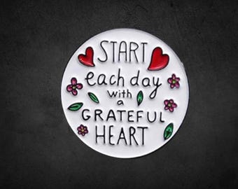 Grateful Heart Lapel Pin - Religious Jewelry Gift, Religious Lapel Pin, Faith Jewelry, Grateful Heart Pin, Empowering Pin, Positivity Pin