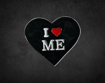 Pin de solapa "Te amo" - Pin de esmalte empoderador - Pin de amor propio - Pin de corazón negro - Ámate a ti mismo - Pin de solapa - Pin de esmalte - Insignias