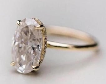 Anello di fidanzamento con moissanite ovale da 3 carati con alone nascosto, anello solitario ovale placcato oro 14 carati con alone nascosto, anello solitario ovale in oro giallo