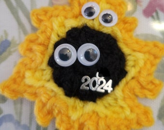 Crochet Solar Eclipse Keychain or Magnet