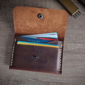Handgefertigter Leder Kartenhalter, anpassbare Geldbörse, Geldbörse, minimalistische Geldbörse, Geschenk für Freund