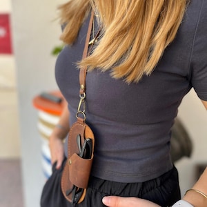 Custodia per occhiali in pelle personalizzata, custodia per occhiali marrone, custodia per occhiali in pelle con laccio da collo, protezione per occhiali da sole