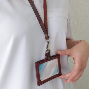Porte-badge en cuir personnalisable, étui d'identité en cuir fait main, porte-badge en cuir avec cordon, porte-badge marron